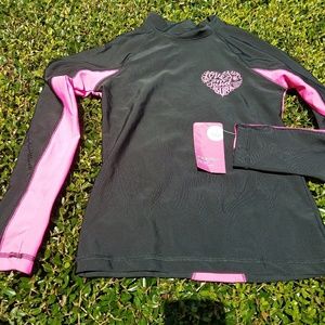 Black long sleeves girl's swim shirt w/ pink trim